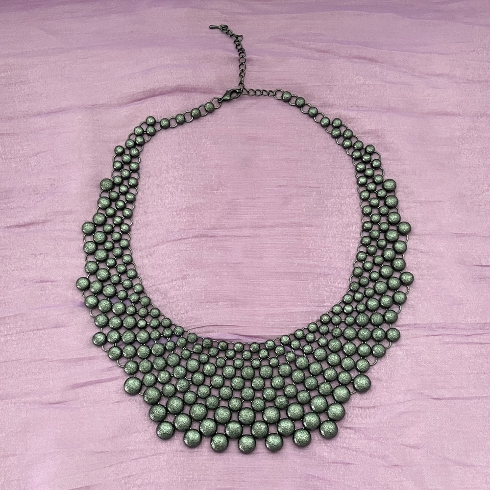 Elegant Dark Silver Tone Statement Necklace 21”